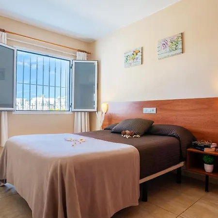 Cactus Apartment *